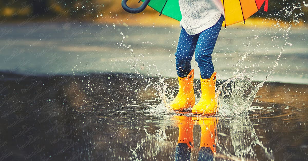 Puddle Bath Here's why a rain bath can be good for your health - HEALTHIANS BLOG